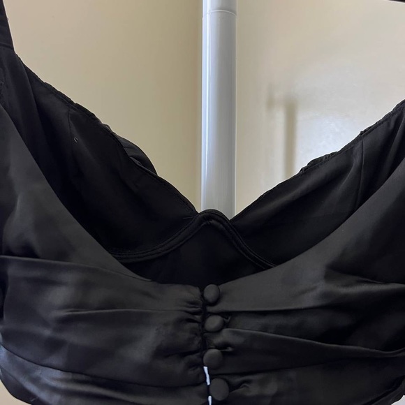 BLACK RUFFLE TOP BY WHITE FOX BOUTIQUE - Picture 5 of 6